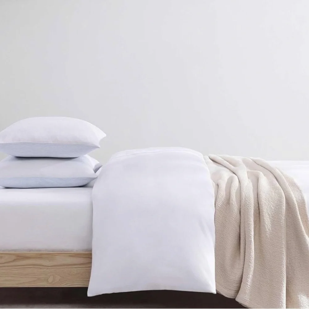 Tommy Hilfiger Micro Pique Reversible Duvet Cover Set White - King - Picture 3 of 9